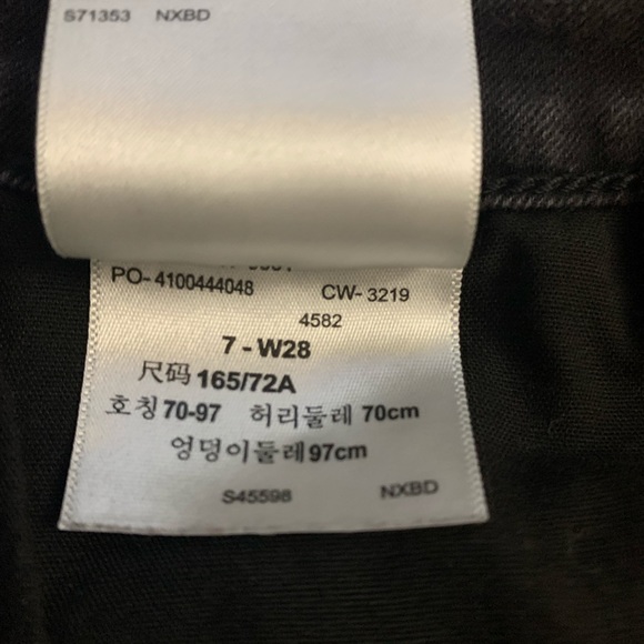 Denizen FROM Levi’s Black Women’s Jean Shorts Sz 7 - Picture 5 of 5